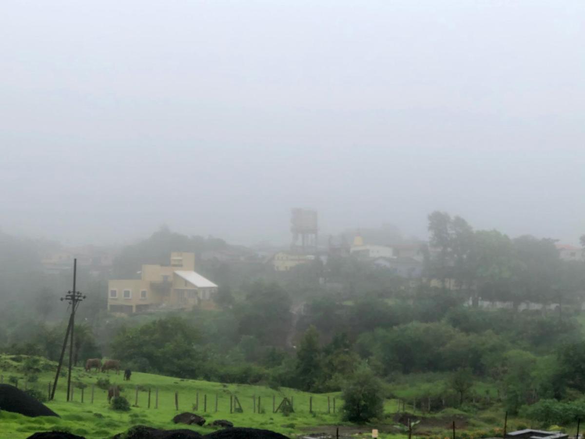 Royal Meadows - Igatpuri Bungalow B エクステリア 写真