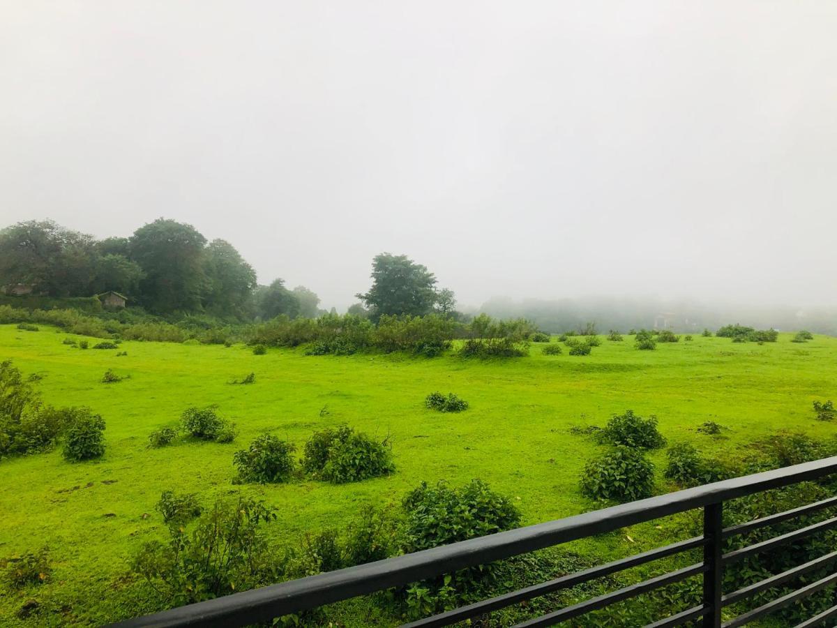 Royal Meadows - Igatpuri Bungalow B エクステリア 写真