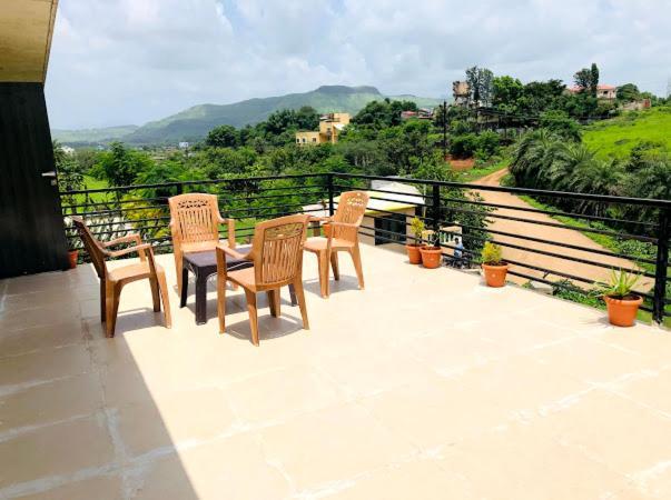Royal Meadows - Igatpuri Bungalow B エクステリア 写真
