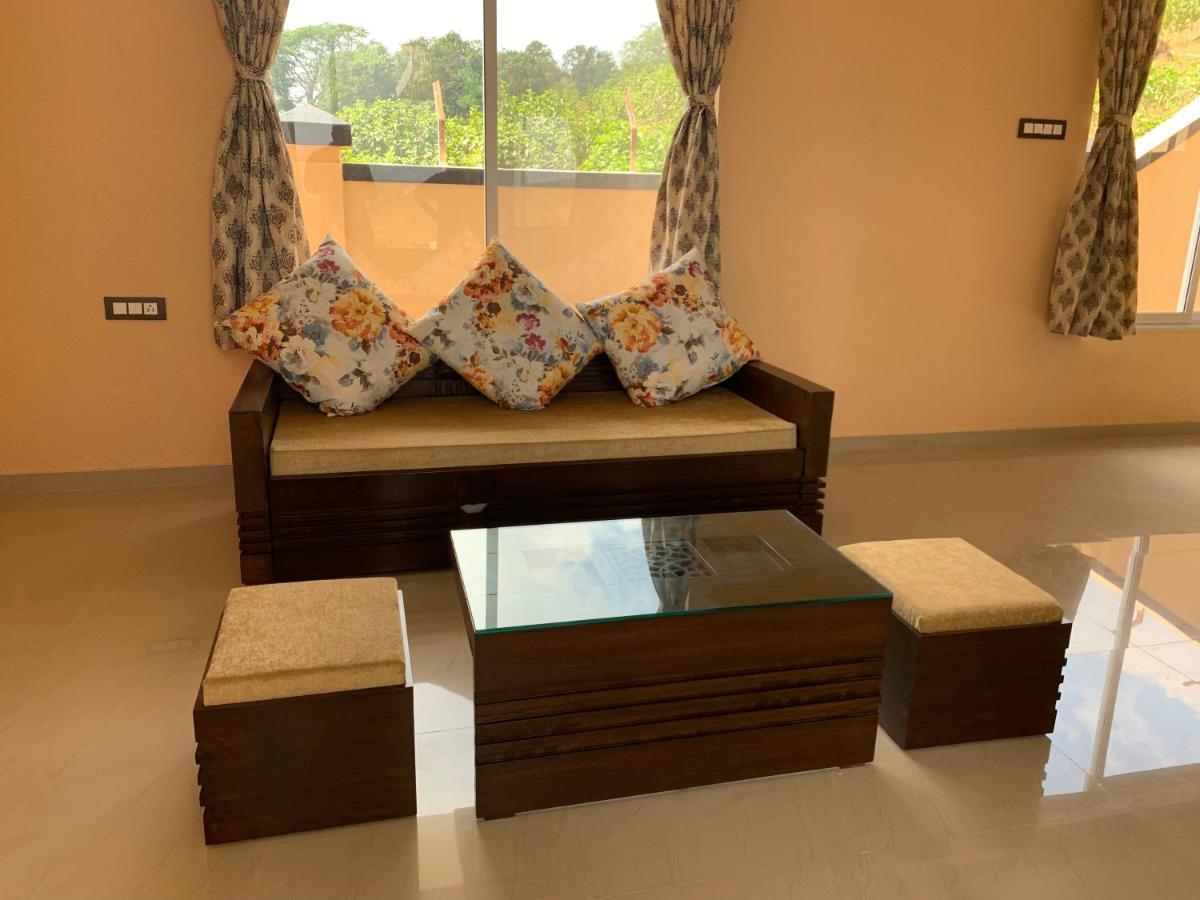 Royal Meadows - Igatpuri Bungalow B エクステリア 写真