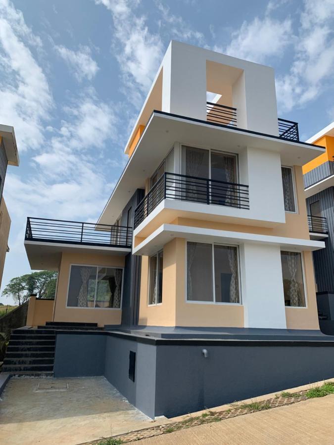 Royal Meadows - Igatpuri Bungalow B エクステリア 写真