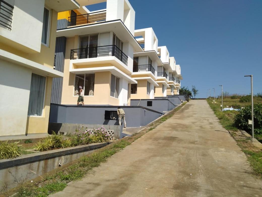 Royal Meadows - Igatpuri Bungalow B エクステリア 写真