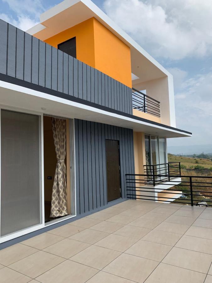 Royal Meadows - Igatpuri Bungalow B エクステリア 写真